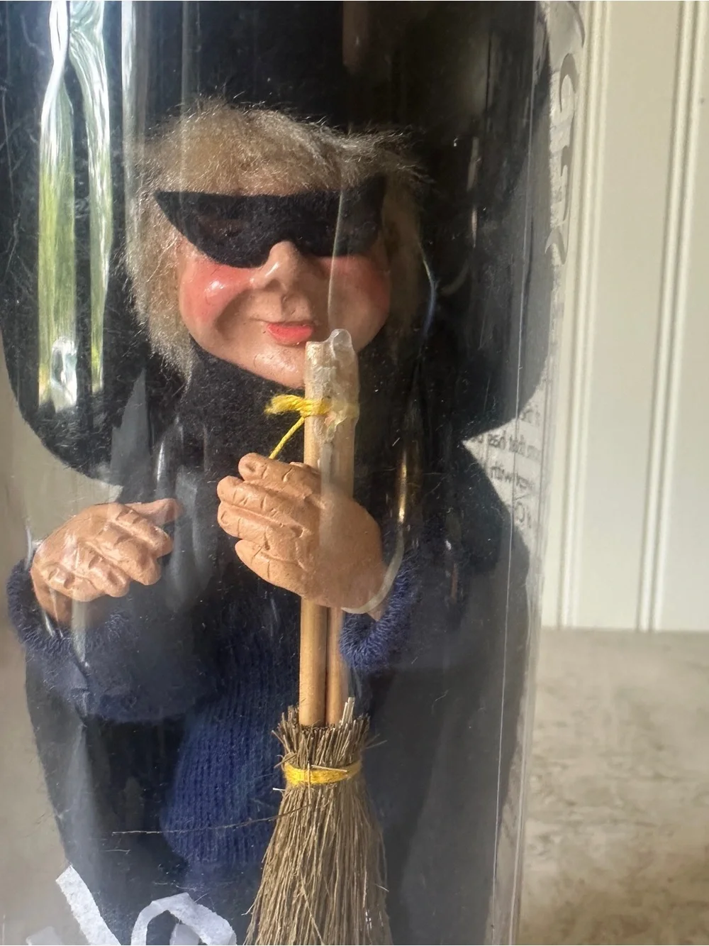Byers Choice Kindle Halloween Spell Witch w/ Broom Stars Posable Doll